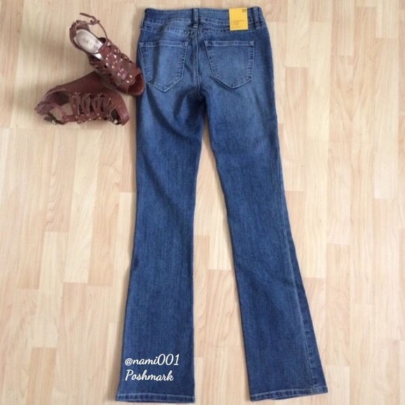 Yummie Sexy Wide Legged Jeans Denim - Picture 3 of 4